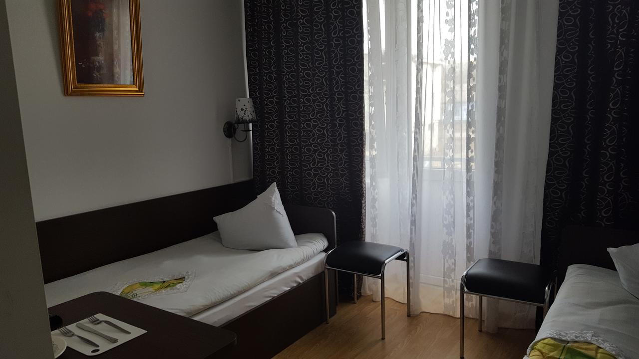 Hotel Confort Drochia Buitenkant foto