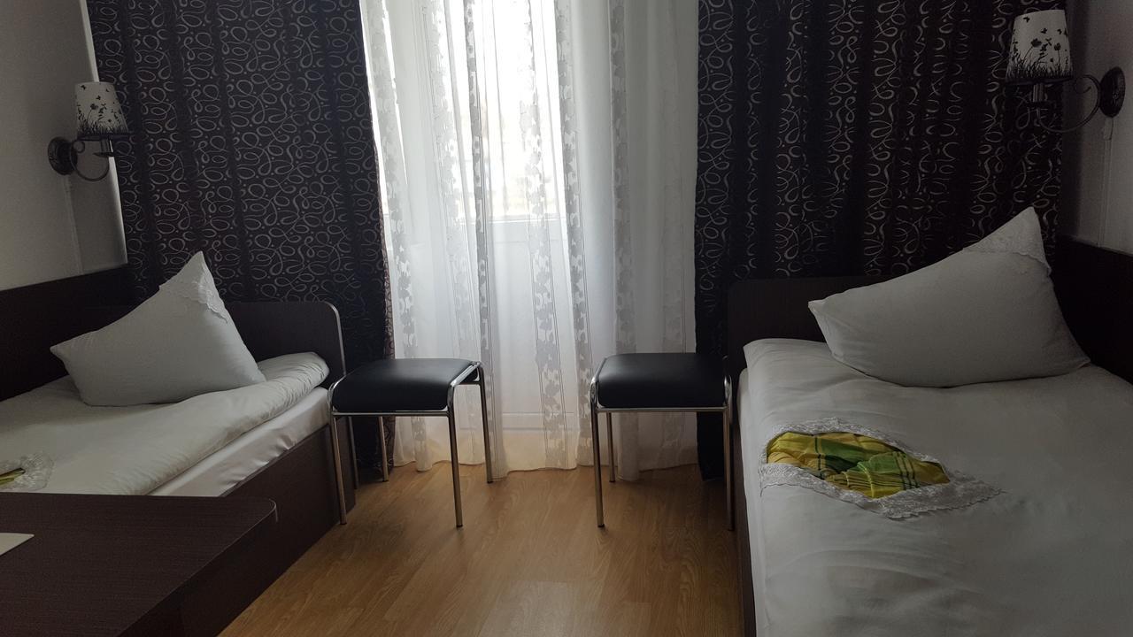 Hotel Confort Drochia Buitenkant foto