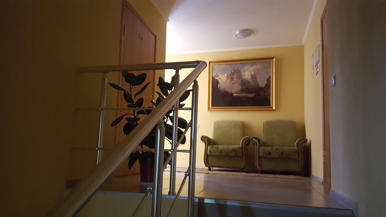 Hotel Confort Drochia Buitenkant foto